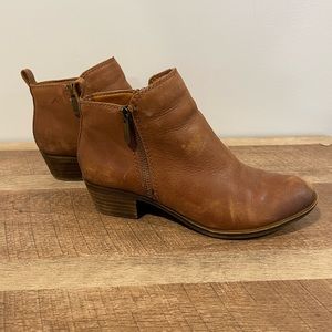 Lucky Brand Basel brown boot. Size 5.5 women’s